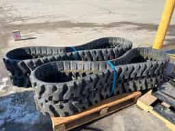 KUBOTA TRACKS – A032489