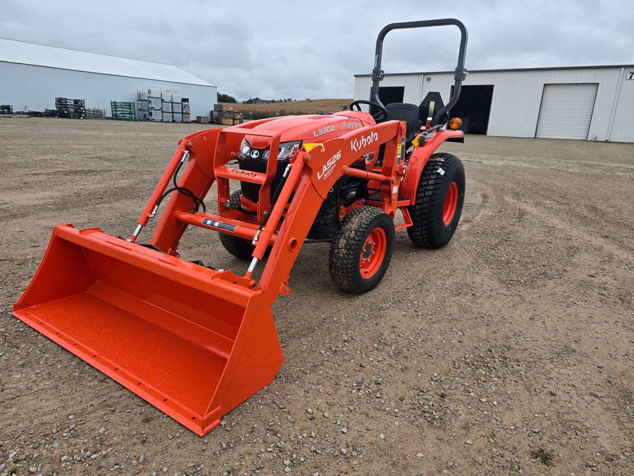KUBOTA L3302HST- A030338