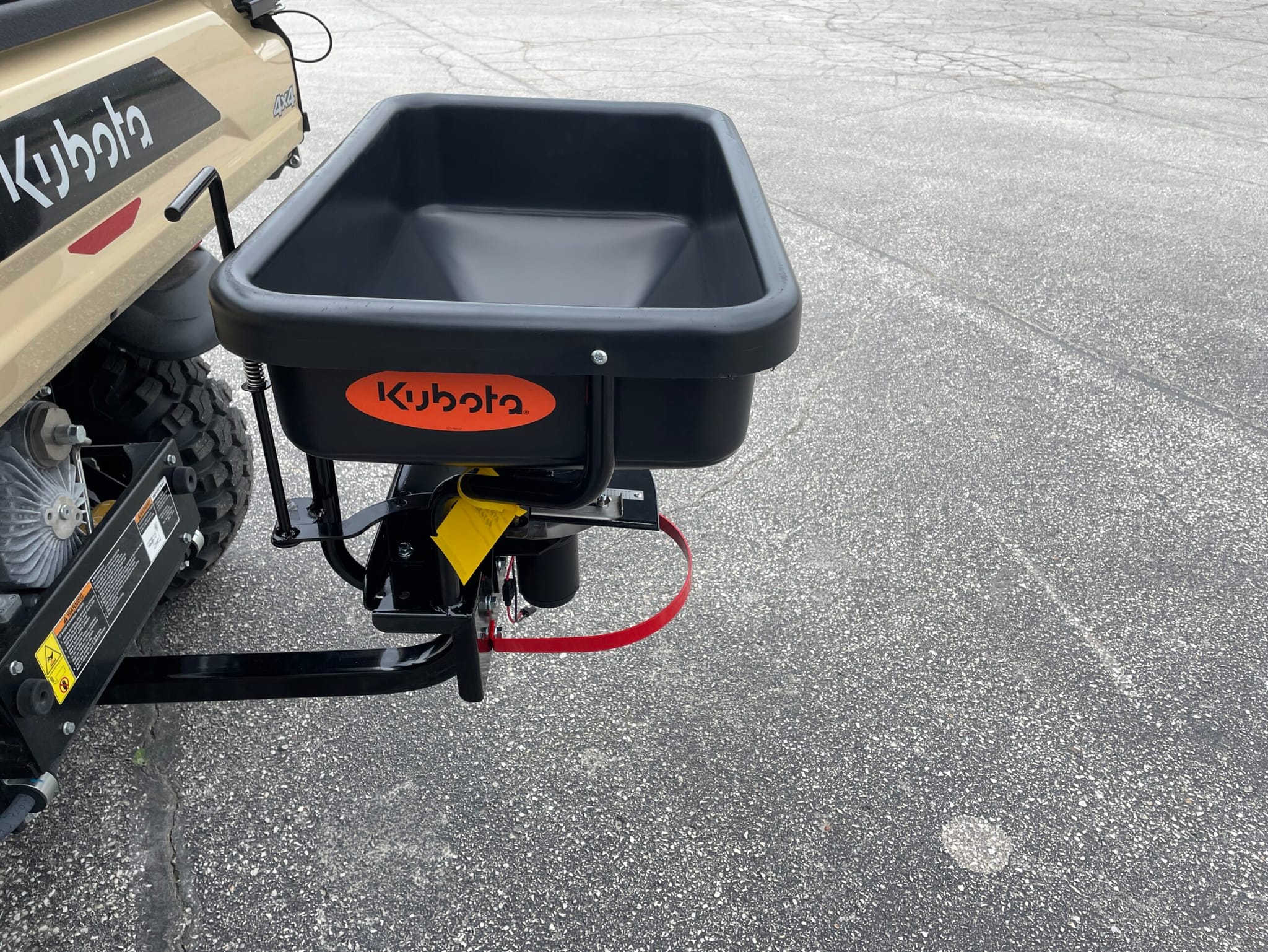 KUBOTA RTV SPREADER – A030205