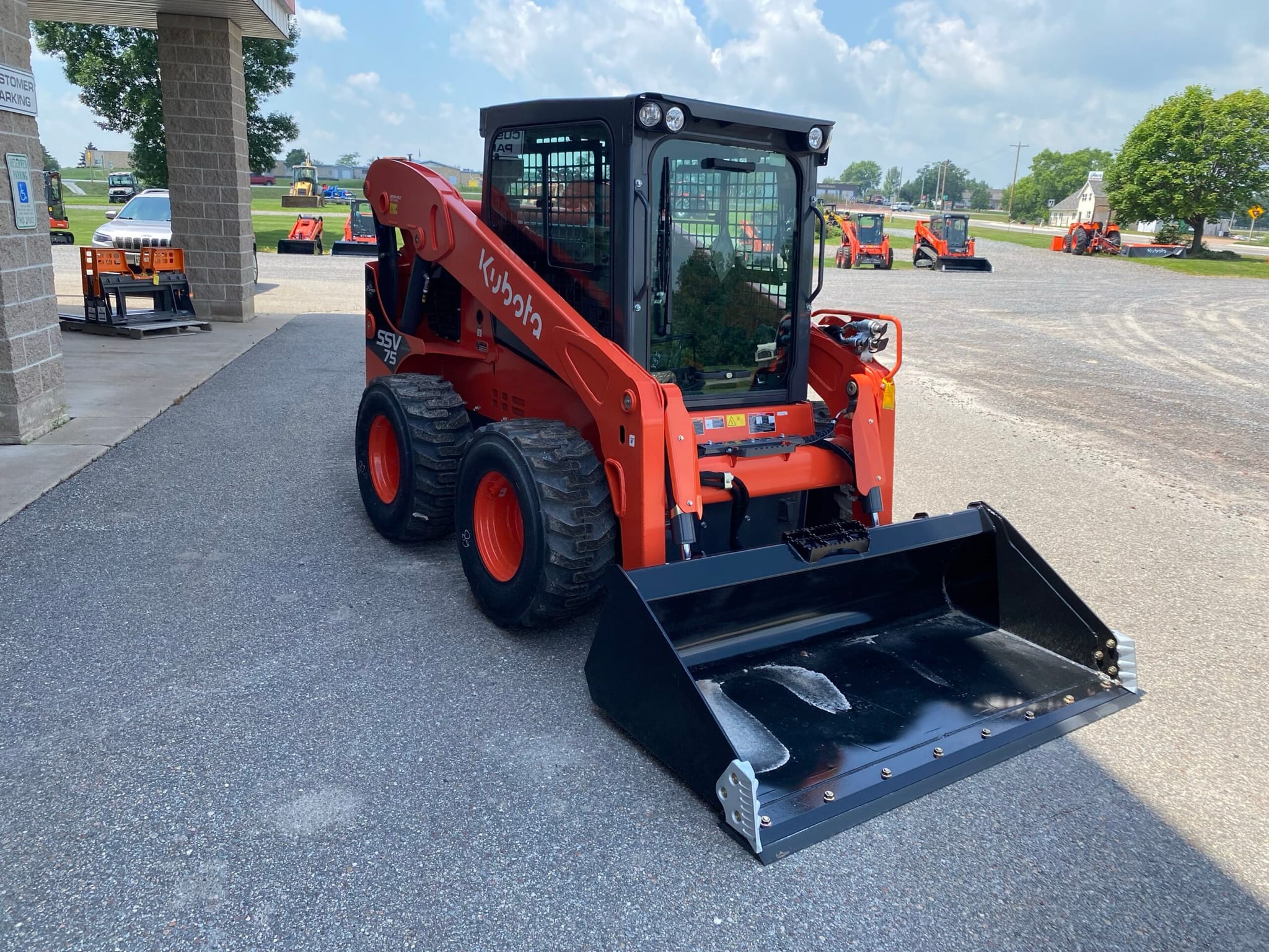 KUBOTA SSV75HC – W012949