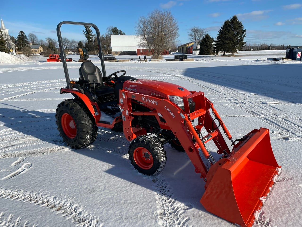 KUBOTA LX2620HSD-E030902