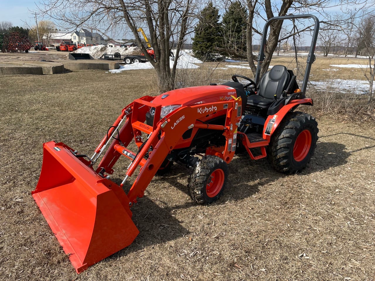 KUBOTA LX2620HSD – E032695